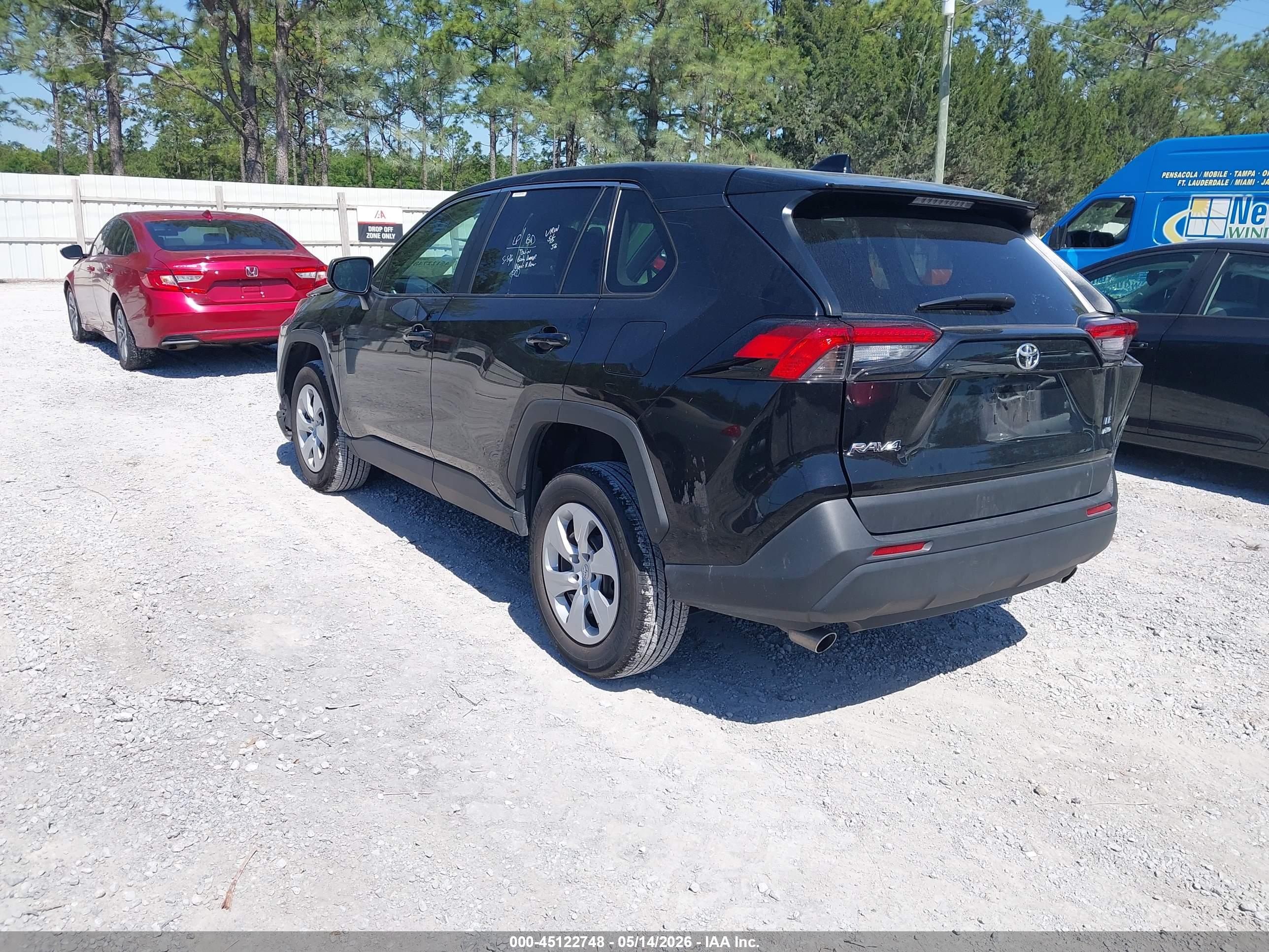 2025 TOYOTA RAV 4 — VIN 2T3F1RFV8SC529341 — photo 3